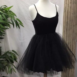 Windsor Cute Black Dress